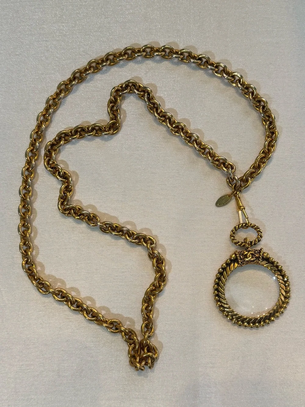 Vintage CHANEL Gold-plated Rope Magnifying Glass Pendant Necklace